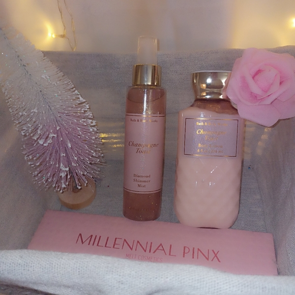 Perfect Pink Gift Set - Picture 2 of 7